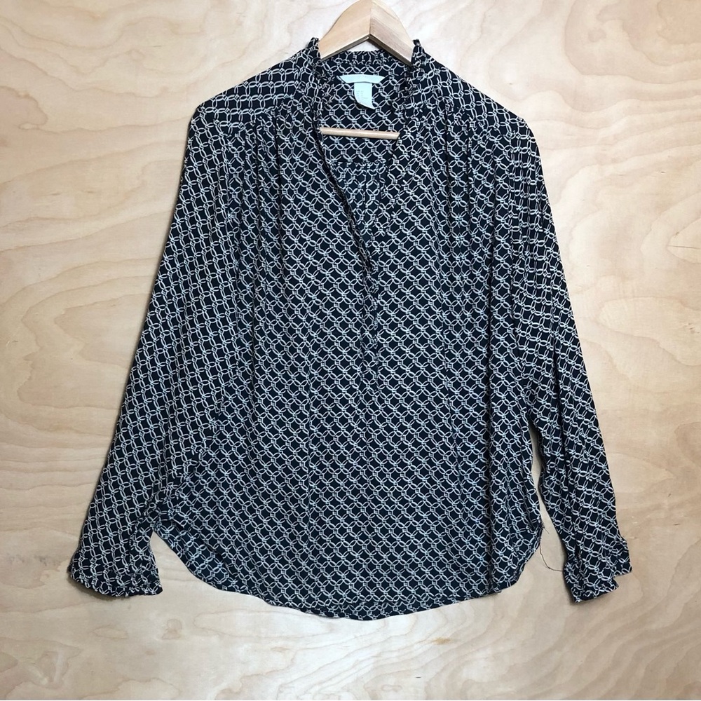 H&M Black and White Patterned Geometric Rope Blouse High Low Womens Size 10.
